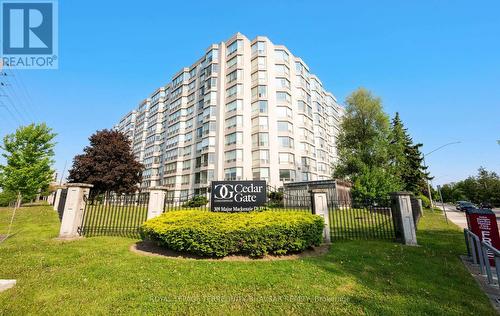 915 - 309 MAJOR MACKENZIE DRIVE E  Richmond Hill, ON L4C 9V5