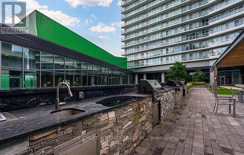 303 - 117 Mcmahon Drive, Toronto, ON - Outdoor