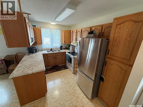 705 Northridge Court, Shellbrook, SK - Indoor Photo Showing Kitchen With Double Sink