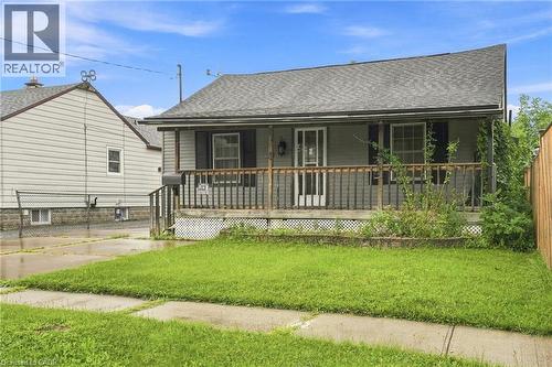 4 HILDA Street  St. Catharines, ON L2S 1Z8