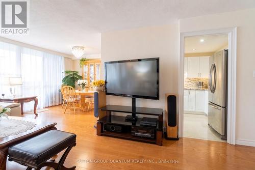 1810 - 11 Wincott Drive, Toronto, ON - Indoor Photo Showing Living Room