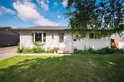 14 Serenity COVE  Winnipeg, MB R2G 2P7