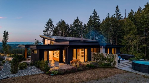 3300 Ferguson Rd, Nanaimo, BC 