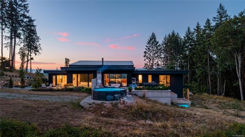 3300 Ferguson Rd, Nanaimo, BC 