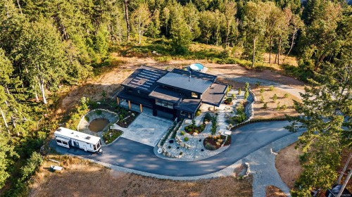 3300 Ferguson Rd, Nanaimo, BC 