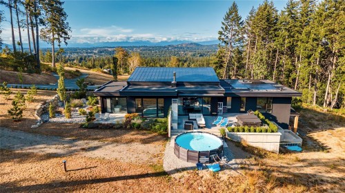 3300 Ferguson Rd, Nanaimo, BC 