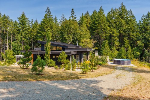 3300 Ferguson Rd, Nanaimo, BC 