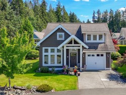 #24-5251 Island Hwy WEST Qualicum Beach, BC V9K 2C1