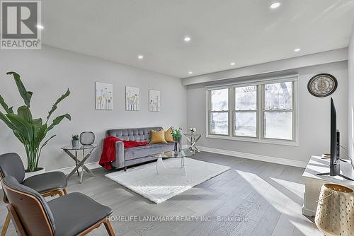 77 BRIARWOOD ROAD , Markham, Ontario L3R 2W8 4