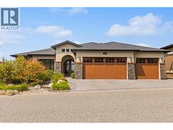 942 Hewetson Avenue  Kelowna, BC V1W 5H8