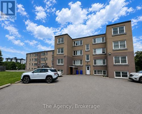 5 - 143 WESTCHESTER CRESCENT , St. Catharines (E. Chester), Ontario L2P 2N8 2