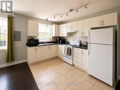 5 - 143 WESTCHESTER CRESCENT , St. Catharines (E. Chester), Ontario L2P 2N8 4