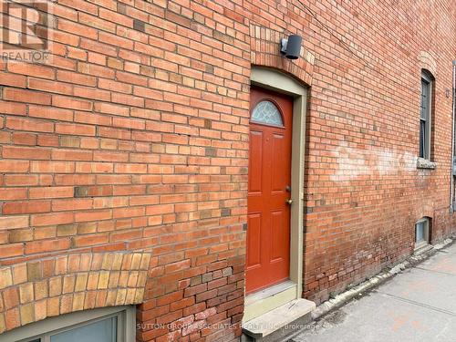 MAIN - 184 MADISON AVENUE , Toronto, Ontario M5R 2S5 2