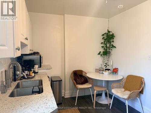 MAIN - 184 MADISON AVENUE , Toronto, Ontario M5R 2S5 5
