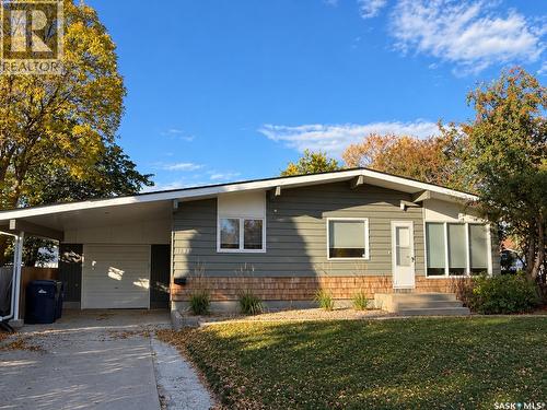 1141 Hartney AVENUE  Weyburn, SK S4H 0L9