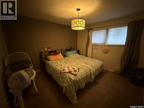 1141 Hartney Avenue, Weyburn, SK - Indoor Photo Showing Bedroom