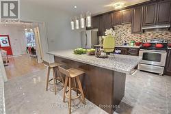 966 DUNDAS STREET E Toronto, ON M4M 1R5