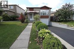35 GARDEN Crescent  Hamilton, ON L8V 4T3