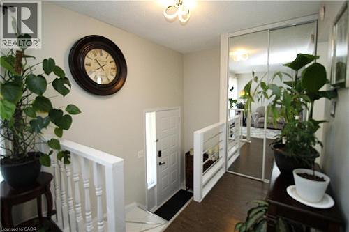 35 Garden Crescent, Hamilton, ON - Indoor Photo Showing Other Room