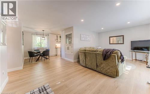 32 COLBORNE Street Unit# A , Elora, Ontario N0B 1S0 4