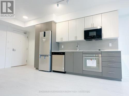 307 - 415 MAIN STREET W , Hamilton, Ontario L8P 1K5 2