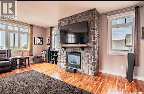 16 Hadley Road, Prince Albert, SK 