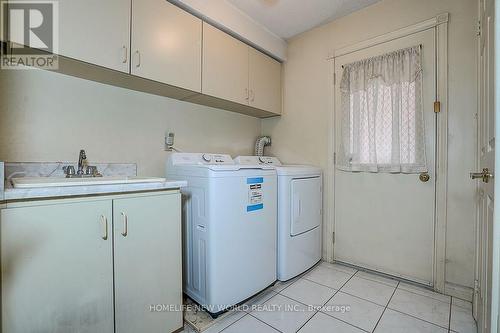 51 Leighland Drive, Markham, ON - Indoor Photo Showing Laundry Room