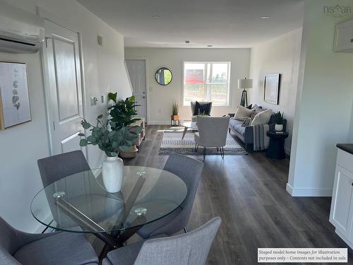 133 Noah Avenue, Dartmouth, NS - Indoor Photo Showing Living Room