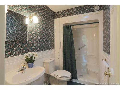 18 Garrison Dr, Rothesay, NB 