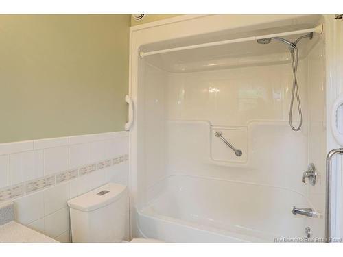 18 Garrison Dr, Rothesay, NB 