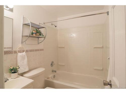 18 Garrison Dr, Rothesay, NB 