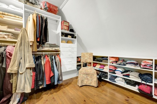 Penderie (Walk-in) - 330 Ch. Des Neiges, Piedmont, QC - Indoor With Storage