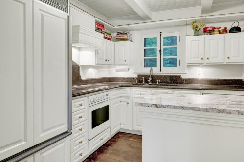 Cuisine - 330 Ch. Des Neiges, Piedmont, QC - Indoor Photo Showing Kitchen