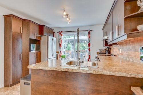 Cuisine - 1805 Rue Albani, Saint-Jérôme, QC - Indoor Photo Showing Kitchen With Double Sink