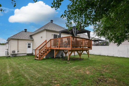 Cour - 1805 Rue Albani, Saint-Jérôme, QC - Outdoor With Deck Patio Veranda