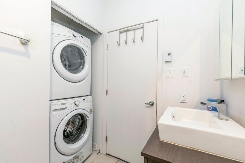 Laundry - 403-1208 Rue Du Fort, Montréal (Ville-Marie), QC - Indoor Photo Showing Laundry Room