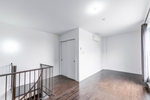 Mezzanine - 403-1208 Rue Du Fort, Montréal (Ville-Marie), QC - Indoor Photo Showing Other Room