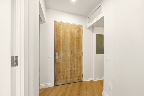 Hall d'entrée/Vestibule - 409-30 Ch. Bates, Montréal (Outremont), QC - Indoor Photo Showing Other Room