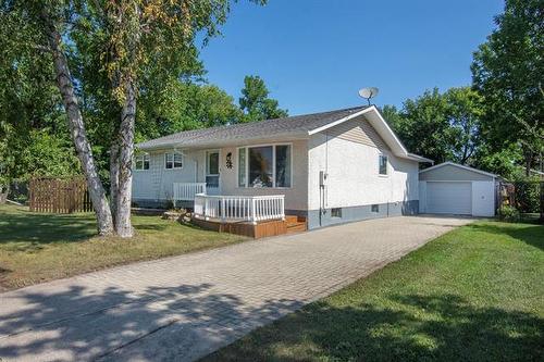 5 Connaught Pl, Pinawa, MB - Outdoor With Deck Patio Veranda