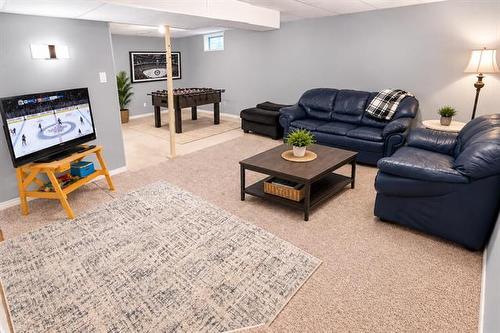 5 Connaught Pl, Pinawa, MB - Indoor