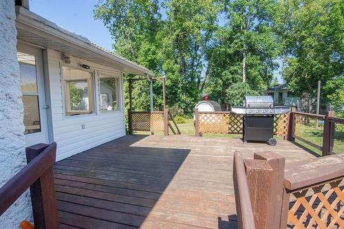 5 Connaught Pl, Pinawa, MB - Outdoor With Deck Patio Veranda With Exterior