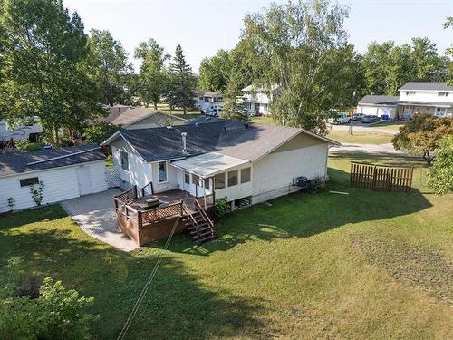 5 Connaught Pl, Pinawa, MB - Outdoor With Deck Patio Veranda
