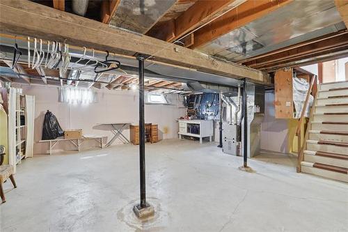 30 Woodcrest Dr, Winnipeg, MB - Indoor Photo Showing Basement