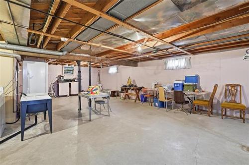 30 Woodcrest Dr, Winnipeg, MB - Indoor Photo Showing Basement