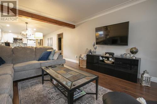 159 Mcfadden Ave, Sault Ste. Marie, ON - Indoor Photo Showing Living Room