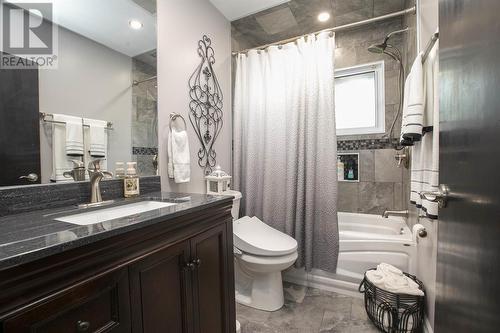 159 Mcfadden Ave, Sault Ste. Marie, ON - Indoor Photo Showing Bathroom