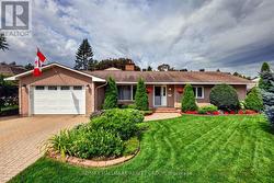 2692 COLMAN STREET  Ottawa, ON K1V 8J9