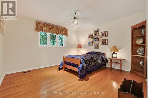 2692 Colman Street, Ottawa, ON - Indoor Photo Showing Bedroom