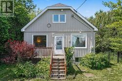 6811 FLEWELLYN ROAD  Ottawa, ON K2S 1B6