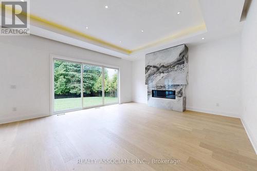 32 Cossar Avenue, Aurora, ON - Indoor